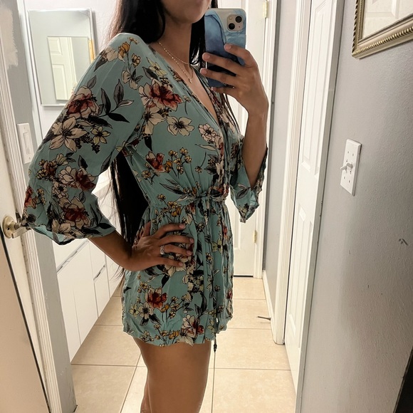 Blue Floral Romper - Picture 2 of 4